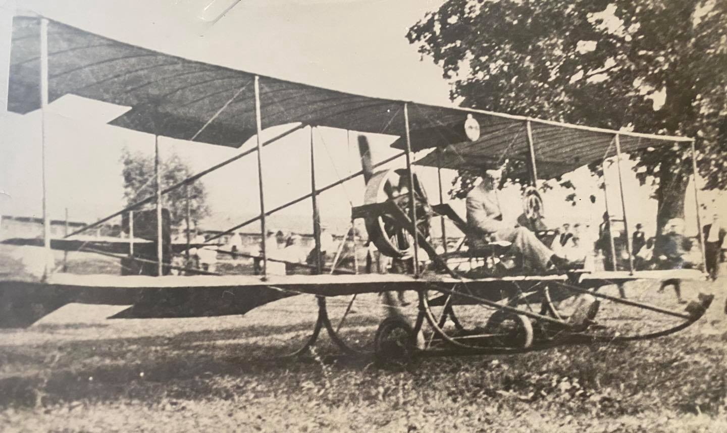 First airplane flight 1908